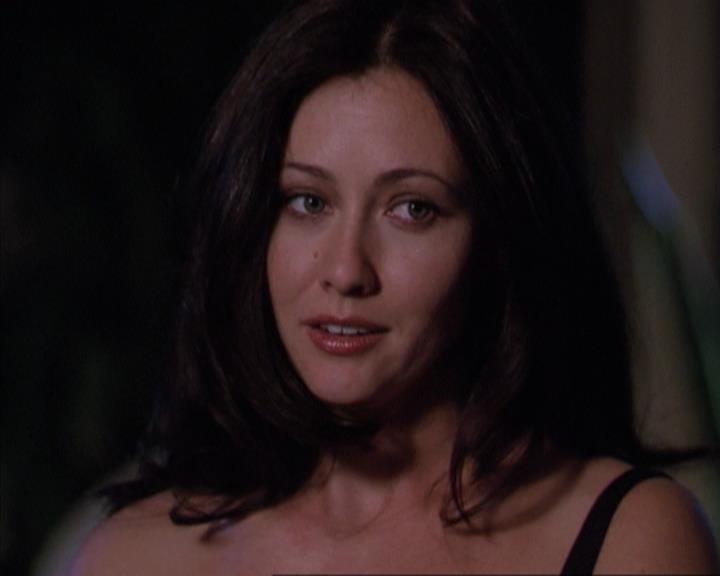 Charmed-Online-dot-net_307PowerOutage2069.jpg
