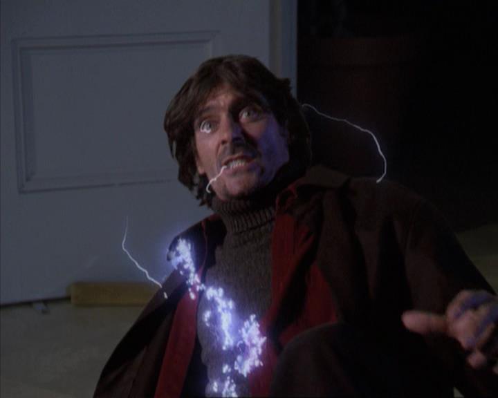 Charmed-Online-dot-net_307PowerOutage2122.jpg
