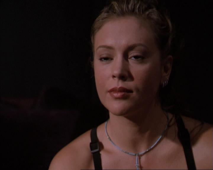 Charmed-Online-dot-net_307PowerOutage2303.jpg