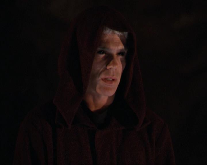 Charmed-Online-dot-net_307PowerOutage2318.jpg