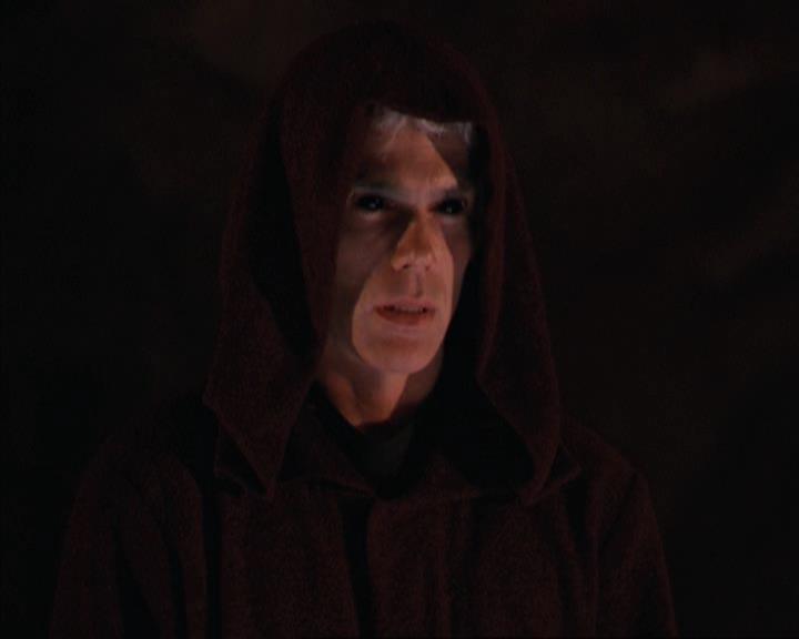 Charmed-Online-dot-net_307PowerOutage2338.jpg