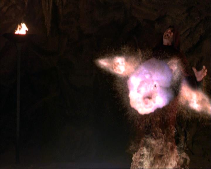 Charmed-Online-dot-net_307PowerOutage2350.jpg