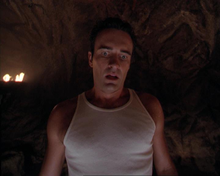Charmed-Online-dot-net_307PowerOutage2351.jpg