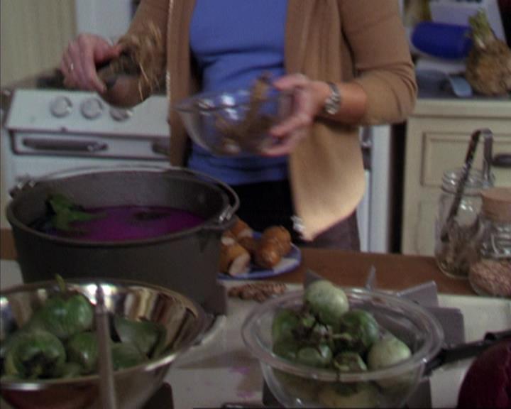 Charmed-Online-dot-net_309SleuthingWithTheEnemy0003.jpg Charmed-Online-dot-net_309SleuthingWithTheEnemy0003.jpg