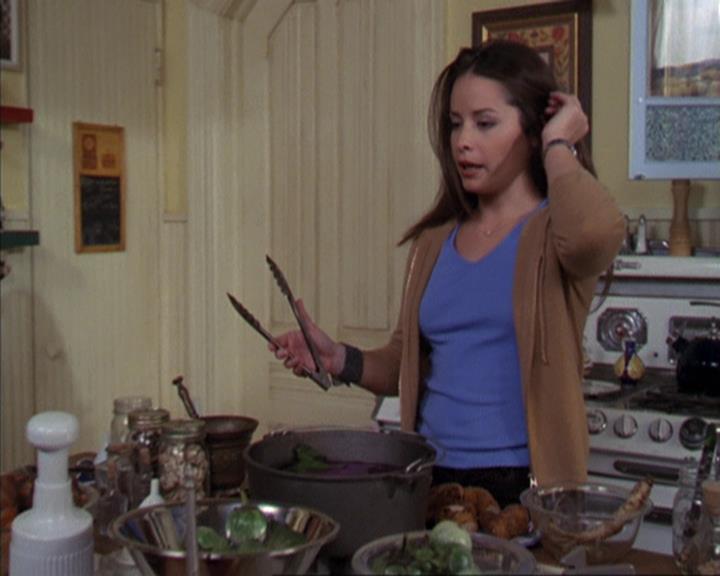 Charmed-Online-dot-net_309SleuthingWithTheEnemy0006.jpg