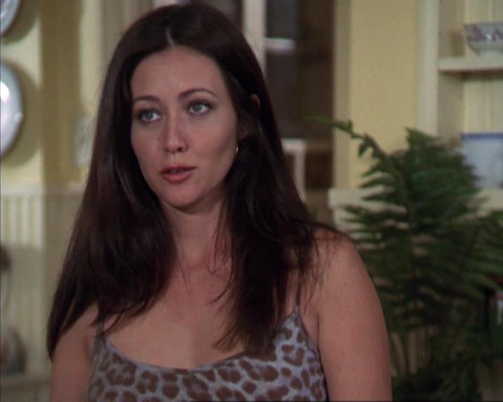 Charmed-Online-dot-net_309SleuthingWithTheEnemy0016.jpg Charmed-Online-dot-net_309SleuthingWithTheEnemy0016.jpg