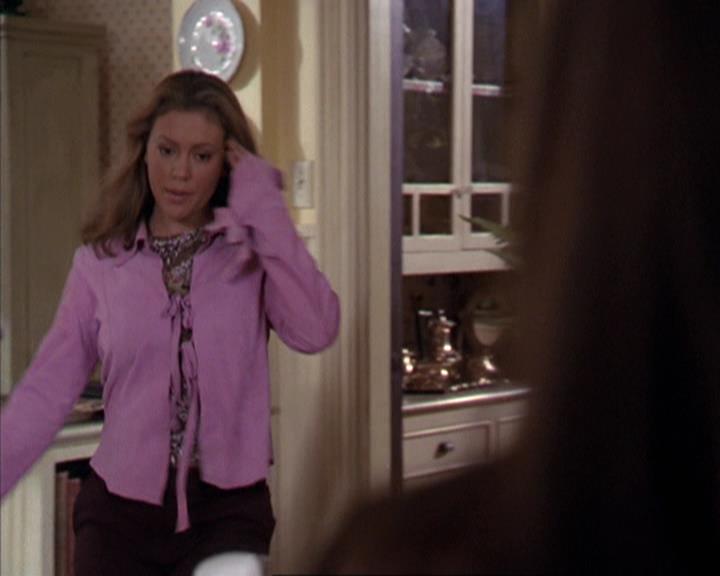 Charmed-Online-dot-net_309SleuthingWithTheEnemy0065.jpg