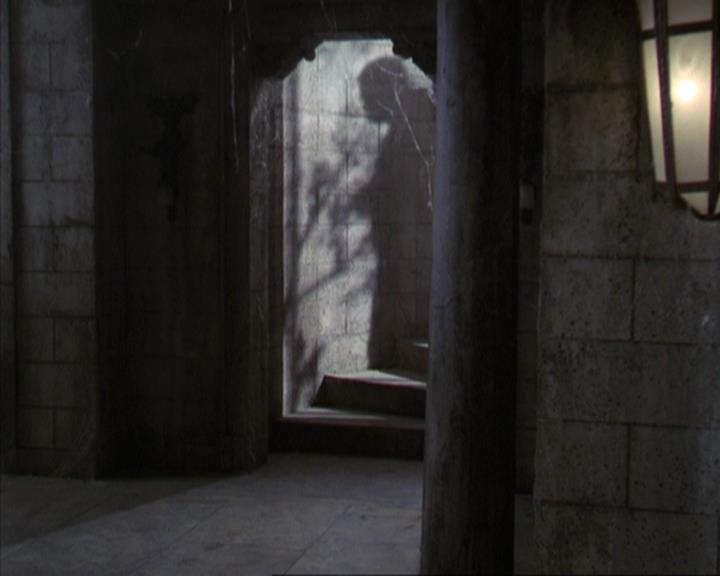 Charmed-Online-dot-net_309SleuthingWithTheEnemy0179.jpg