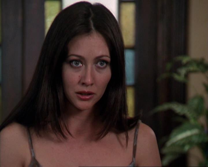 Charmed-Online-dot-net_309SleuthingWithTheEnemy0377.jpg