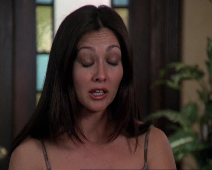 Charmed-Online-dot-net_309SleuthingWithTheEnemy0386.jpg Charmed-Online-dot-net_309SleuthingWithTheEnemy0386.jpg