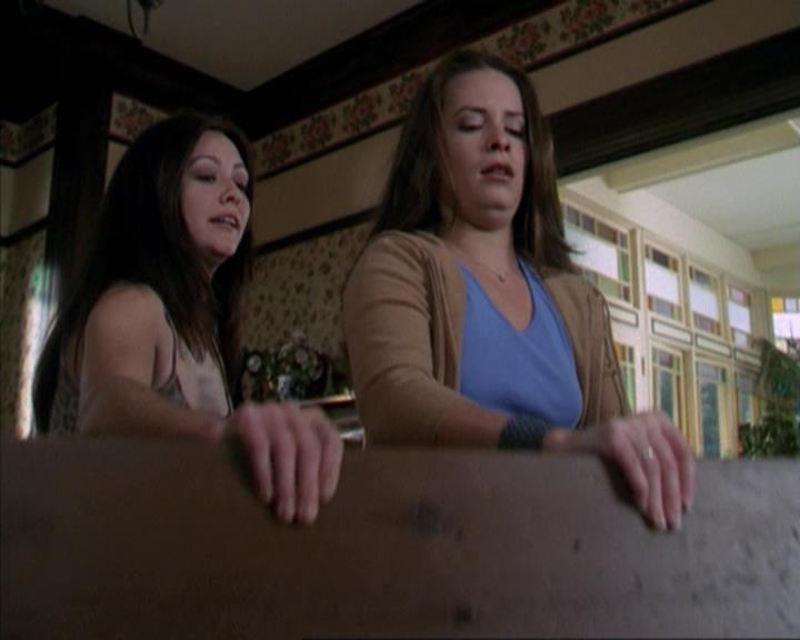 Charmed-Online-dot-net_309SleuthingWithTheEnemy0511.jpg Charmed-Online-dot-net_309SleuthingWithTheEnemy0511.jpg