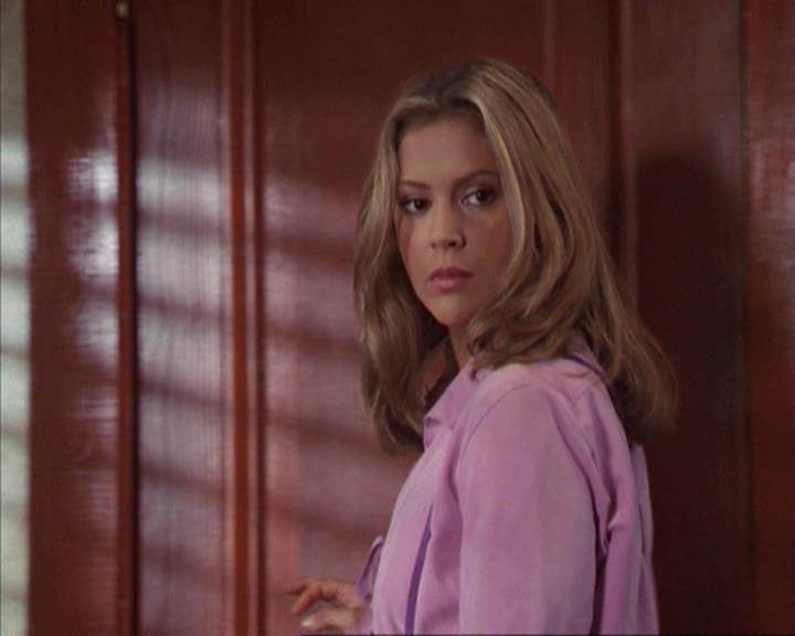 Charmed-Online-dot-net_309SleuthingWithTheEnemy0646.jpg Charmed-Online-dot-net_309SleuthingWithTheEnemy0646.jpg
