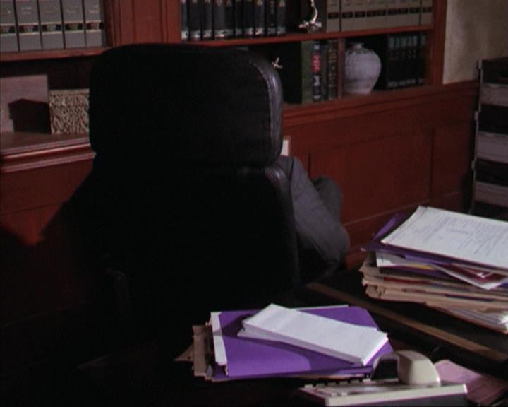 Charmed-Online-dot-net_309SleuthingWithTheEnemy0648.jpg Charmed-Online-dot-net_309SleuthingWithTheEnemy0648.jpg