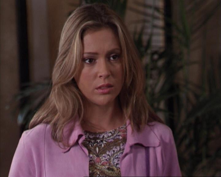 Charmed-Online-dot-net_309SleuthingWithTheEnemy0693.jpg Charmed-Online-dot-net_309SleuthingWithTheEnemy0693.jpg