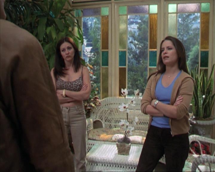 Charmed-Online-dot-net_309SleuthingWithTheEnemy0758.jpg Charmed-Online-dot-net_309SleuthingWithTheEnemy0758.jpg