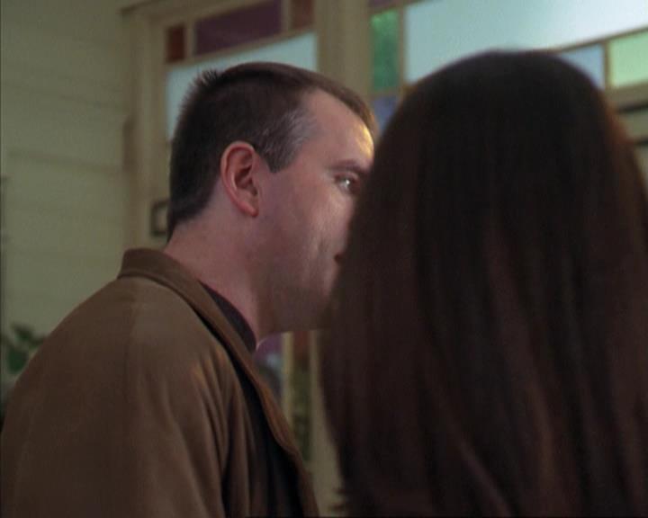 Charmed-Online-dot-net_309SleuthingWithTheEnemy0818.jpg Charmed-Online-dot-net_309SleuthingWithTheEnemy0818.jpg
