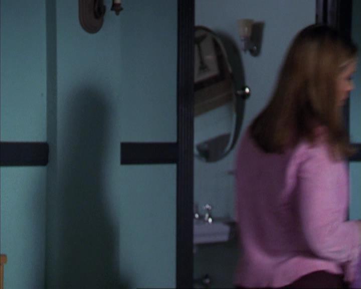 Charmed-Online-dot-net_309SleuthingWithTheEnemy1084.jpg Charmed-Online-dot-net_309SleuthingWithTheEnemy1084.jpg