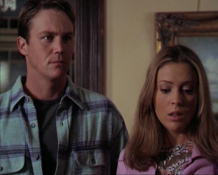 Charmed-Online-dot-net_309SleuthingWithTheEnemy1262.jpg Charmed-Online-dot-net_309SleuthingWithTheEnemy1262.jpg