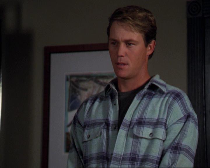 Charmed-Online-dot-net_309SleuthingWithTheEnemy1404.jpg Charmed-Online-dot-net_309SleuthingWithTheEnemy1404.jpg