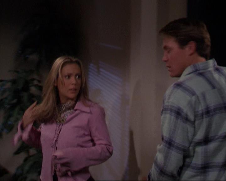 Charmed-Online-dot-net_309SleuthingWithTheEnemy1420.jpg Charmed-Online-dot-net_309SleuthingWithTheEnemy1420.jpg