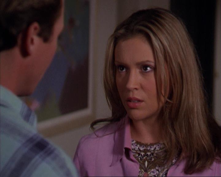 Charmed-Online-dot-net_309SleuthingWithTheEnemy1459.jpg Charmed-Online-dot-net_309SleuthingWithTheEnemy1459.jpg