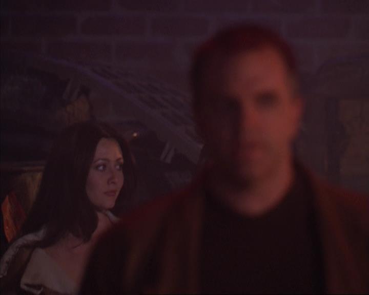 Charmed-Online-dot-net_309SleuthingWithTheEnemy1513.jpg