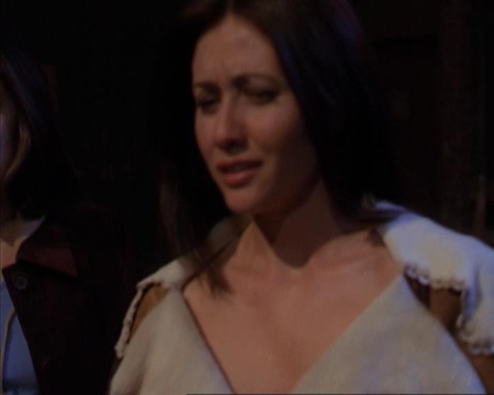 Charmed-Online-dot-net_309SleuthingWithTheEnemy1544.jpg Charmed-Online-dot-net_309SleuthingWithTheEnemy1544.jpg