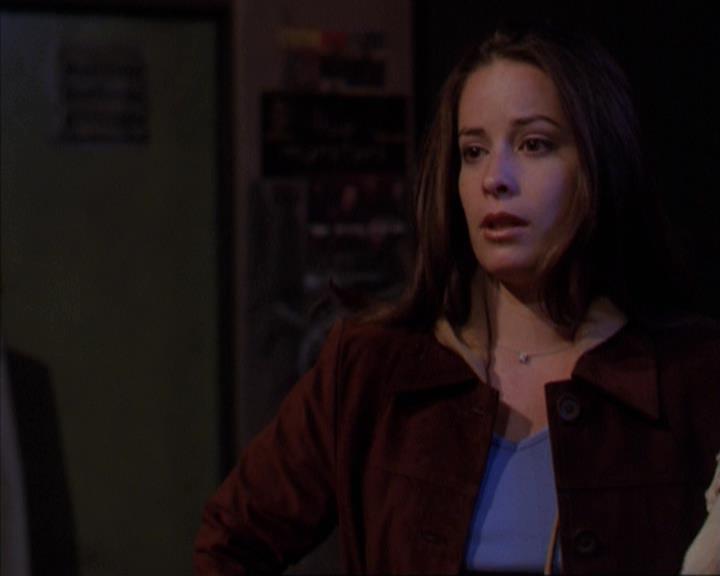 Charmed-Online-dot-net_309SleuthingWithTheEnemy1557.jpg