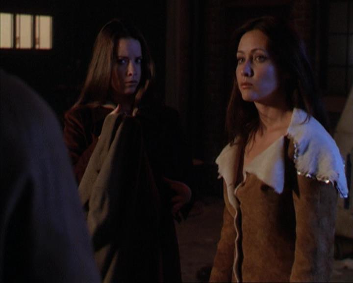 Charmed-Online-dot-net_309SleuthingWithTheEnemy1644.jpg Charmed-Online-dot-net_309SleuthingWithTheEnemy1644.jpg