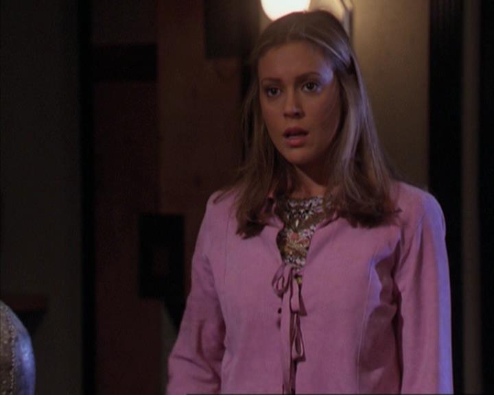 Charmed-Online-dot-net_309SleuthingWithTheEnemy1708.jpg