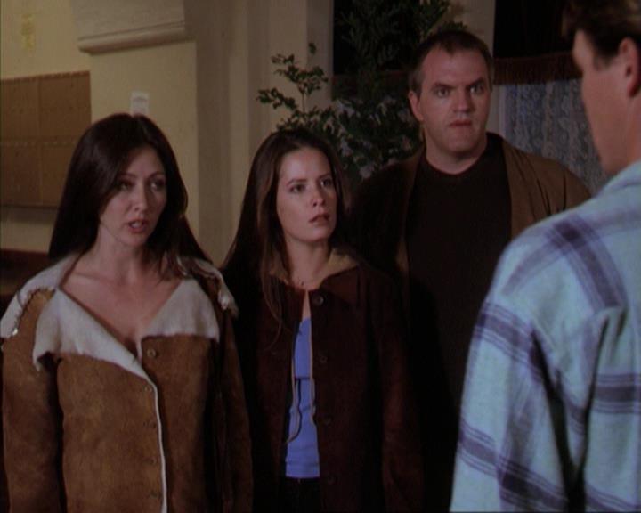 Charmed-Online-dot-net_309SleuthingWithTheEnemy1761.jpg Charmed-Online-dot-net_309SleuthingWithTheEnemy1761.jpg