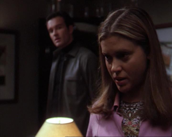 Charmed-Online-dot-net_309SleuthingWithTheEnemy1781.jpg Charmed-Online-dot-net_309SleuthingWithTheEnemy1781.jpg