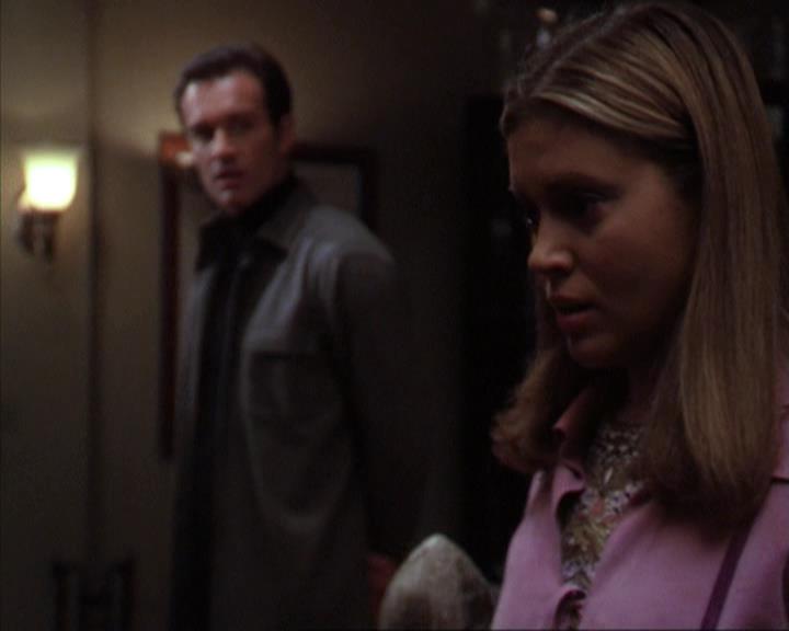 Charmed-Online-dot-net_309SleuthingWithTheEnemy1783.jpg Charmed-Online-dot-net_309SleuthingWithTheEnemy1783.jpg