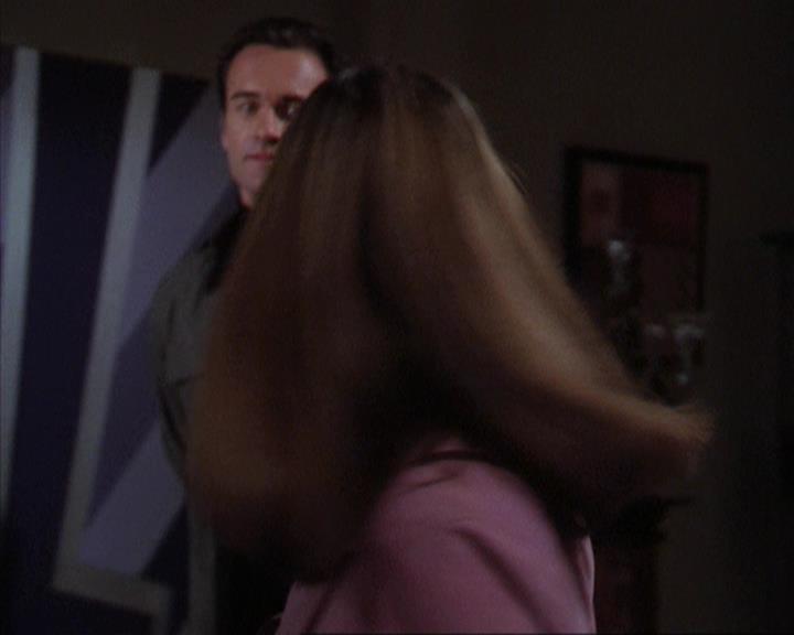 Charmed-Online-dot-net_309SleuthingWithTheEnemy1792.jpg Charmed-Online-dot-net_309SleuthingWithTheEnemy1792.jpg