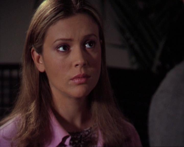 Charmed-Online-dot-net_309SleuthingWithTheEnemy1807.jpg Charmed-Online-dot-net_309SleuthingWithTheEnemy1807.jpg