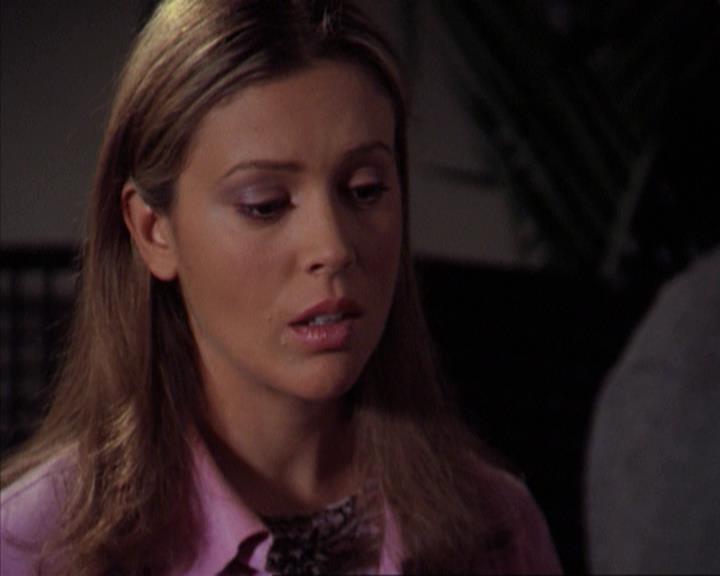 Charmed-Online-dot-net_309SleuthingWithTheEnemy1809.jpg Charmed-Online-dot-net_309SleuthingWithTheEnemy1809.jpg