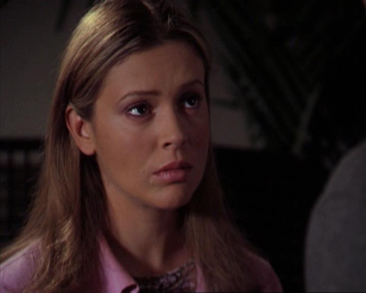 Charmed-Online-dot-net_309SleuthingWithTheEnemy1820.jpg Charmed-Online-dot-net_309SleuthingWithTheEnemy1820.jpg