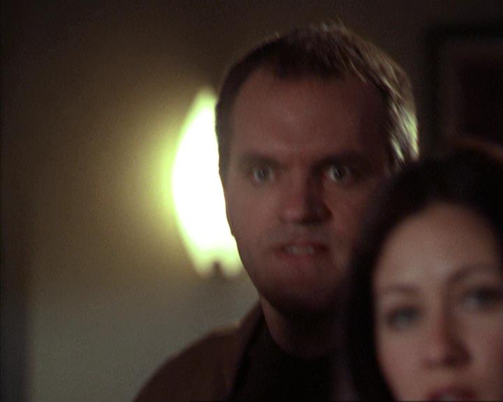 Charmed-Online-dot-net_309SleuthingWithTheEnemy1827.jpg Charmed-Online-dot-net_309SleuthingWithTheEnemy1827.jpg