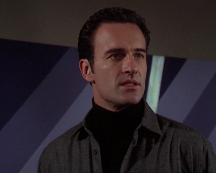 Charmed-Online-dot-net_309SleuthingWithTheEnemy1828.jpg Charmed-Online-dot-net_309SleuthingWithTheEnemy1828.jpg