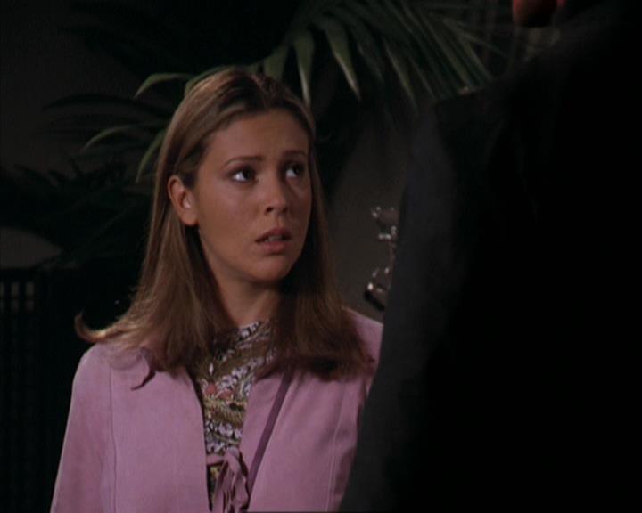 Charmed-Online-dot-net_309SleuthingWithTheEnemy1830.jpg Charmed-Online-dot-net_309SleuthingWithTheEnemy1830.jpg