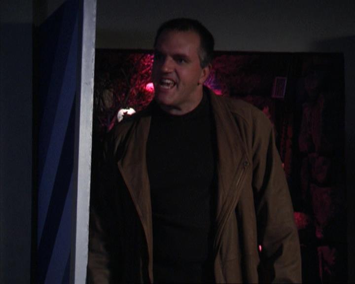 Charmed-Online-dot-net_309SleuthingWithTheEnemy1853.jpg Charmed-Online-dot-net_309SleuthingWithTheEnemy1853.jpg