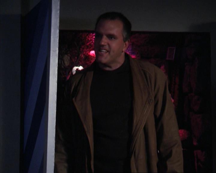 Charmed-Online-dot-net_309SleuthingWithTheEnemy1854.jpg Charmed-Online-dot-net_309SleuthingWithTheEnemy1854.jpg