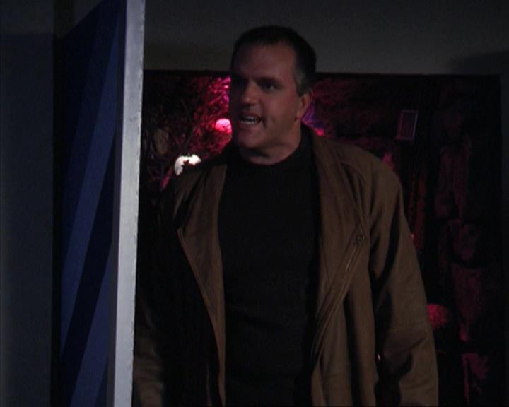 Charmed-Online-dot-net_309SleuthingWithTheEnemy1855.jpg Charmed-Online-dot-net_309SleuthingWithTheEnemy1855.jpg