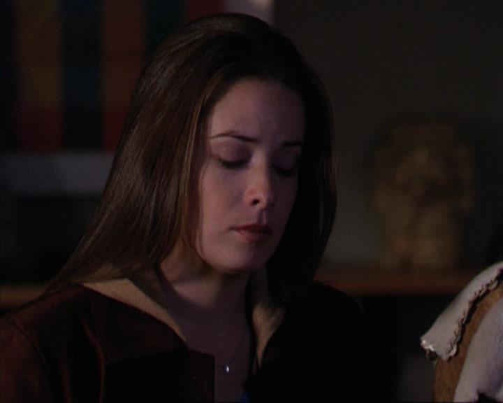 Charmed-Online-dot-net_309SleuthingWithTheEnemy1856.jpg Charmed-Online-dot-net_309SleuthingWithTheEnemy1856.jpg