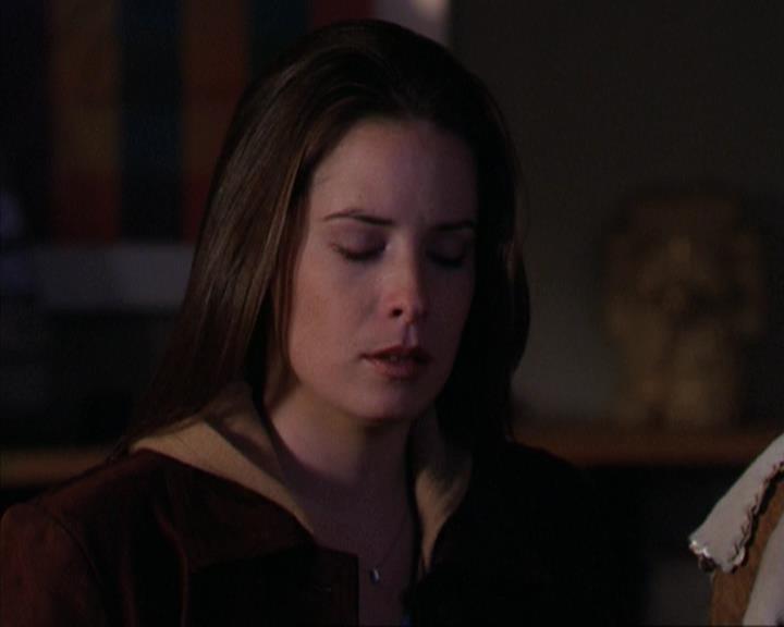 Charmed-Online-dot-net_309SleuthingWithTheEnemy1862.jpg Charmed-Online-dot-net_309SleuthingWithTheEnemy1862.jpg