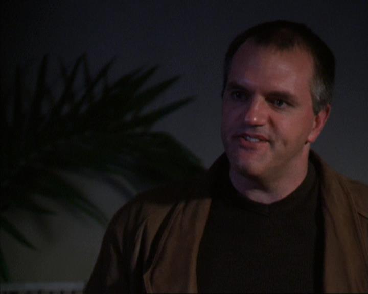 Charmed-Online-dot-net_309SleuthingWithTheEnemy1871.jpg Charmed-Online-dot-net_309SleuthingWithTheEnemy1871.jpg