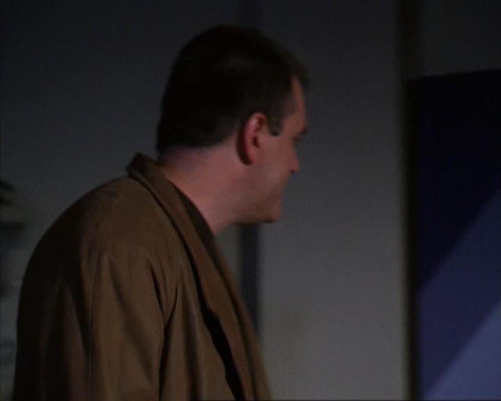 Charmed-Online-dot-net_309SleuthingWithTheEnemy1873.jpg Charmed-Online-dot-net_309SleuthingWithTheEnemy1873.jpg