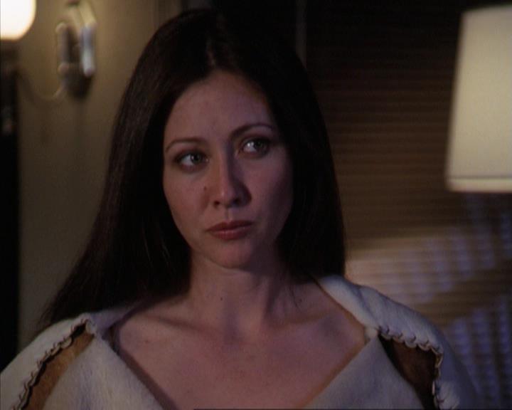 Charmed-Online-dot-net_309SleuthingWithTheEnemy1882.jpg Charmed-Online-dot-net_309SleuthingWithTheEnemy1882.jpg