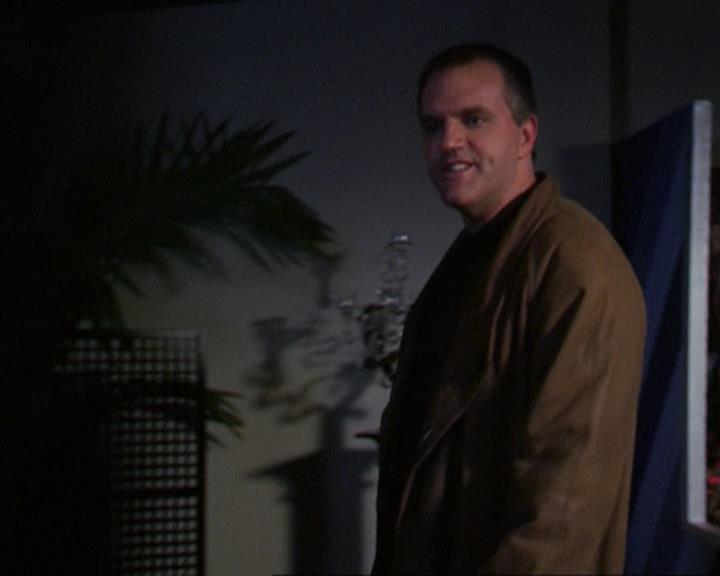 Charmed-Online-dot-net_309SleuthingWithTheEnemy1883.jpg Charmed-Online-dot-net_309SleuthingWithTheEnemy1883.jpg