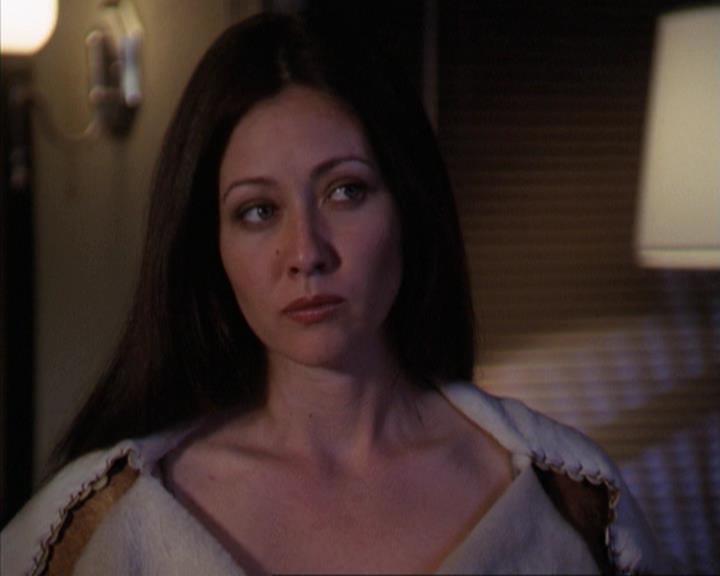 Charmed-Online-dot-net_309SleuthingWithTheEnemy1894.jpg Charmed-Online-dot-net_309SleuthingWithTheEnemy1894.jpg